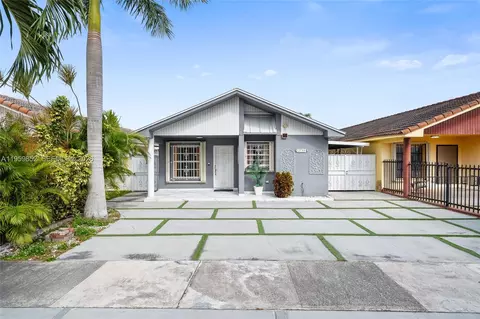 2755 W 74th St, Hialeah, FL 33016
