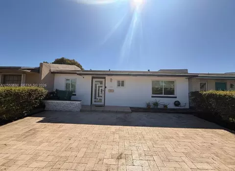 11404 SW 150th Dr, Miami, FL 33176