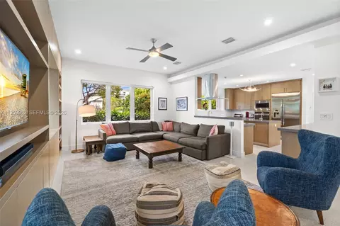 4595 N Jefferson Ave, Miami Beach, FL 33140