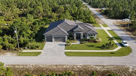3007 E 10 St, Lehigh Acres, FL 33972