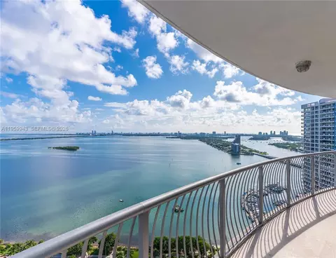 1750 N Bayshore Dr #3301, Miami, FL 33132