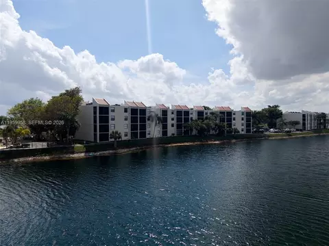 116 Lake Emerald Dr #408, Oakland Park, FL 33309