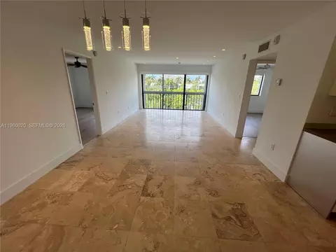 255 Galen Dr #4A, Key Biscayne, FL 33149