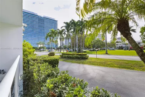 1 Harbour Way #108, Bal Harbour, FL 33154