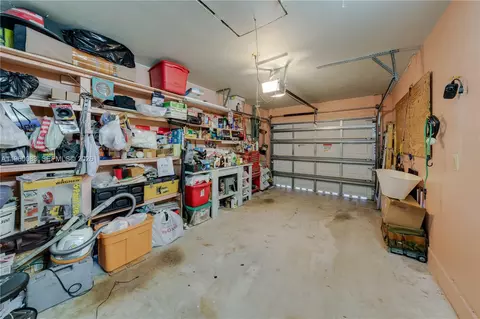 20103 NW 57th Pl, Hialeah, FL 33015 photo 30