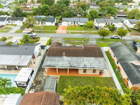 20103 NW 57th Pl, Hialeah, FL 33015 photo 25