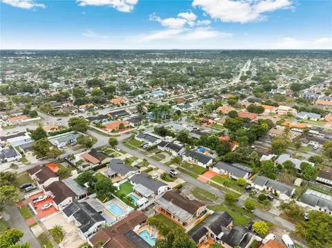 20103 NW 57th Pl, Hialeah, FL 33015 photo 29