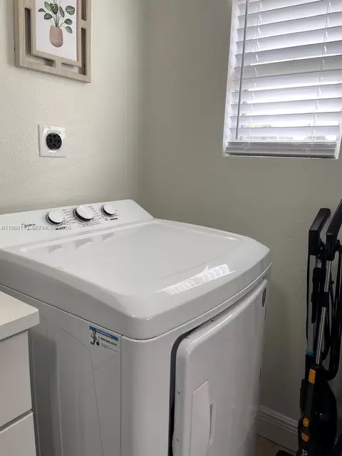 Other - 2253 Dordon Dr, Melbourne, FL 32935 photo 5 of 9