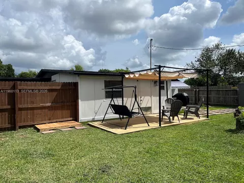 Exterior - 2253 Dordon Dr, Melbourne, FL 32935 photo 9 of 10