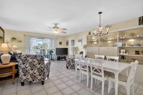 16900 NE 14th Ave #302, Miami, FL 33162