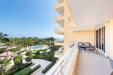 799 Crandon Blvd #605, Key Biscayne, FL 33149