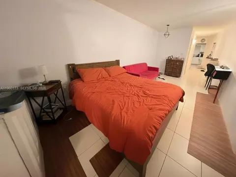 18707 NE 2nd Ave #919, Miami, FL 33179