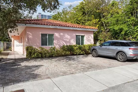 3134 Hibiscus St, Miami, FL 33133