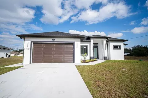 2903 E 17th St, Lehigh Acres, FL 33972
