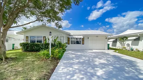 7105 NW 73rd Ave, Tamarac, FL 33321
