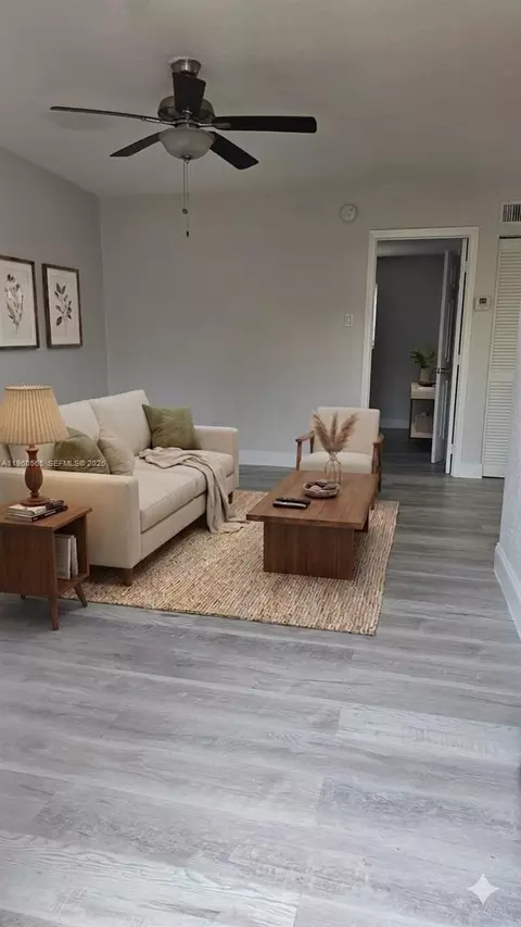 3800 SW 102nd Ave #221, Miami, FL 33165