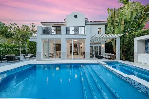 722 Navarre Ave, Coral Gables, FL 33134