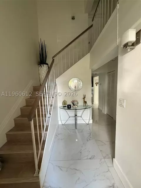 14273 Kendale Lakes Cir, Miami, FL 33183