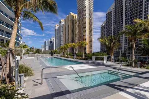 17550 Collins Ave #505, Sunny Isles Beach, FL 33160
