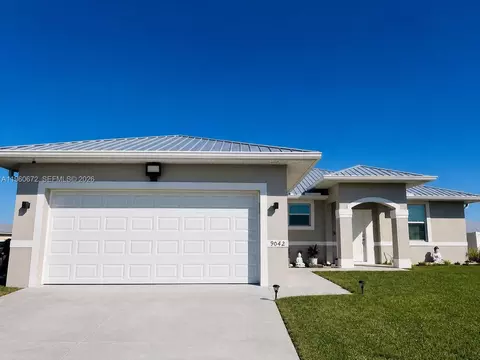 9042 E Broad Cir, Labelle, FL 33935