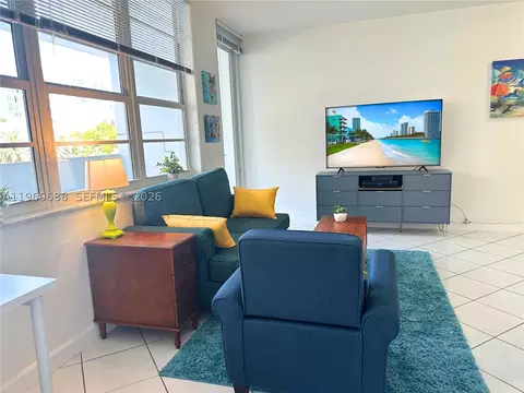 100 Lincoln Rd #307, Miami Beach, FL 33139