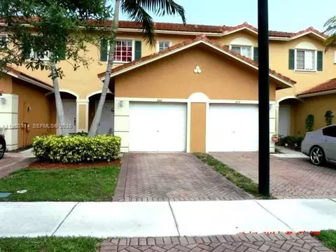 560 Saint Tropez Ln, Margate, FL 33068