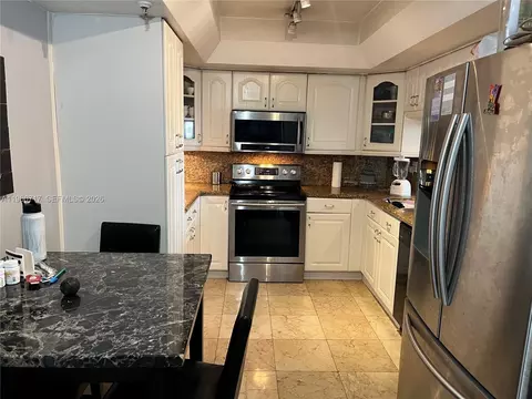 520 Brickell Key Dr #A610, Miami, FL 33131 photo 4