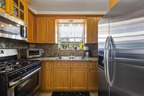 Kitchen - Undisclosed, Surfside, FL 33154 photo 2 of 4