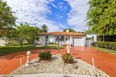 Exterior - Undisclosed, Surfside, FL 33154 photo 3 of 10