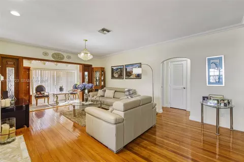 Living - Undisclosed, Surfside, FL 33154 photo 5 of 5