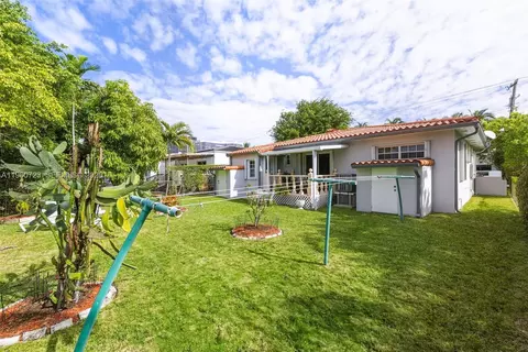 Exterior - Undisclosed, Surfside, FL 33154 photo 9 of 10