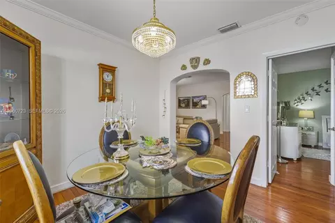 Dining - Undisclosed, Surfside, FL 33154 photo 2 of 2
