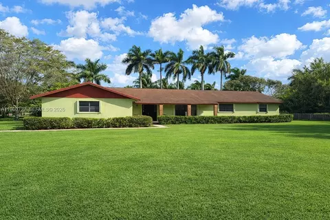16981 SW 276th St, Homestead, FL 33031
