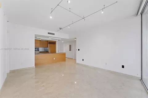 475 Brickell Ave #3513, Miami, FL 33131