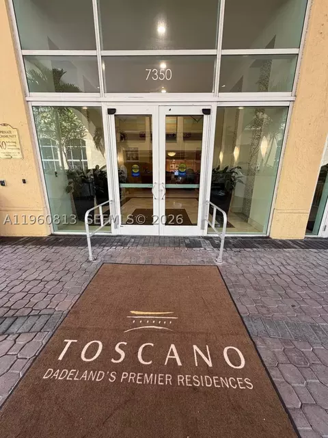 7350 SW 89th St #1804S, Miami, FL 33156
