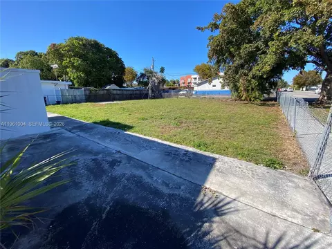 691 E 48th St, Hialeah, FL 33013 photo 4