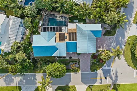 View/Area - 219 Colony Rd, Jupiter Inlet Colony, FL 33469 photo 7 of 22