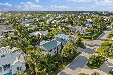 View/Area - 219 Colony Rd, Jupiter Inlet Colony, FL 33469 photo 5 of 22