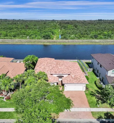 3360 SW 195th Ter, Miramar, FL 33029
