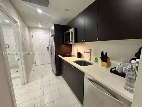 5300 NW 87th Ave #910, Doral, FL 33178