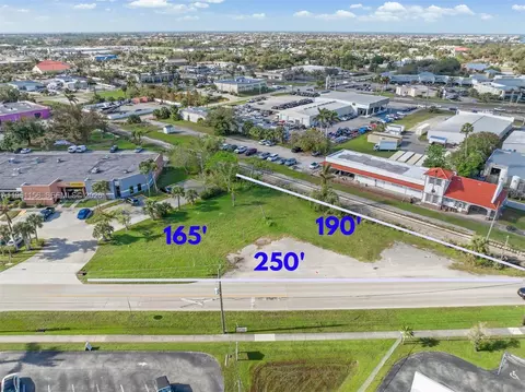 1013 Taylor Rd, Punta Gorda, FL 33950