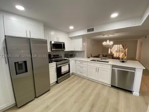 3305 Aruba Way #B1, Coconut Creek, FL 33066