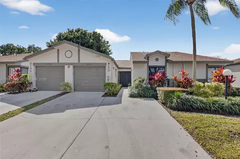 8200 Whispering Palm Dr, Boca Raton, FL 33496