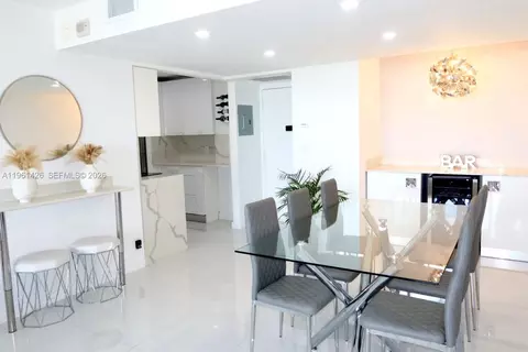 20301 W Country Club Dr #1422, Aventura, FL 33180