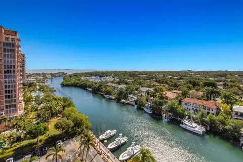 90 Edgewater Dr #PH25, Coral Gables, FL 33133