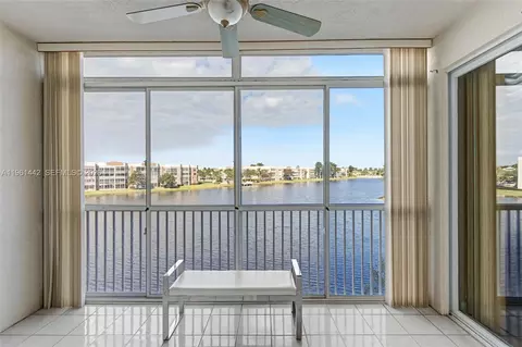 7727 Southampton Ter #311, Tamarac, FL 33321