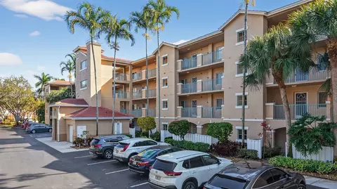 12540 Majesty Cir #208, Boynton Beach, FL 33437