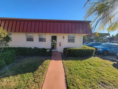 12016 S Greenway Cir S #108, Royal Palm Beach, FL 33411