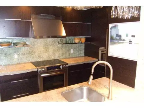 2642 NW 33rd St #1905, Oakland Park, FL 33309