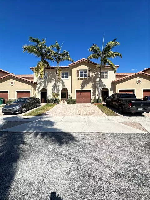 8925 SW 222nd Ter, Cutler Bay, FL 33190